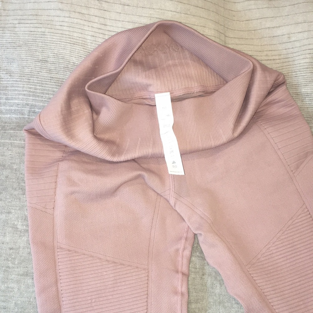 Avocado Phoenix Fire Leggings - Picture 4 of 4